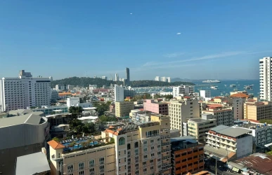 Property: edge central pattaya